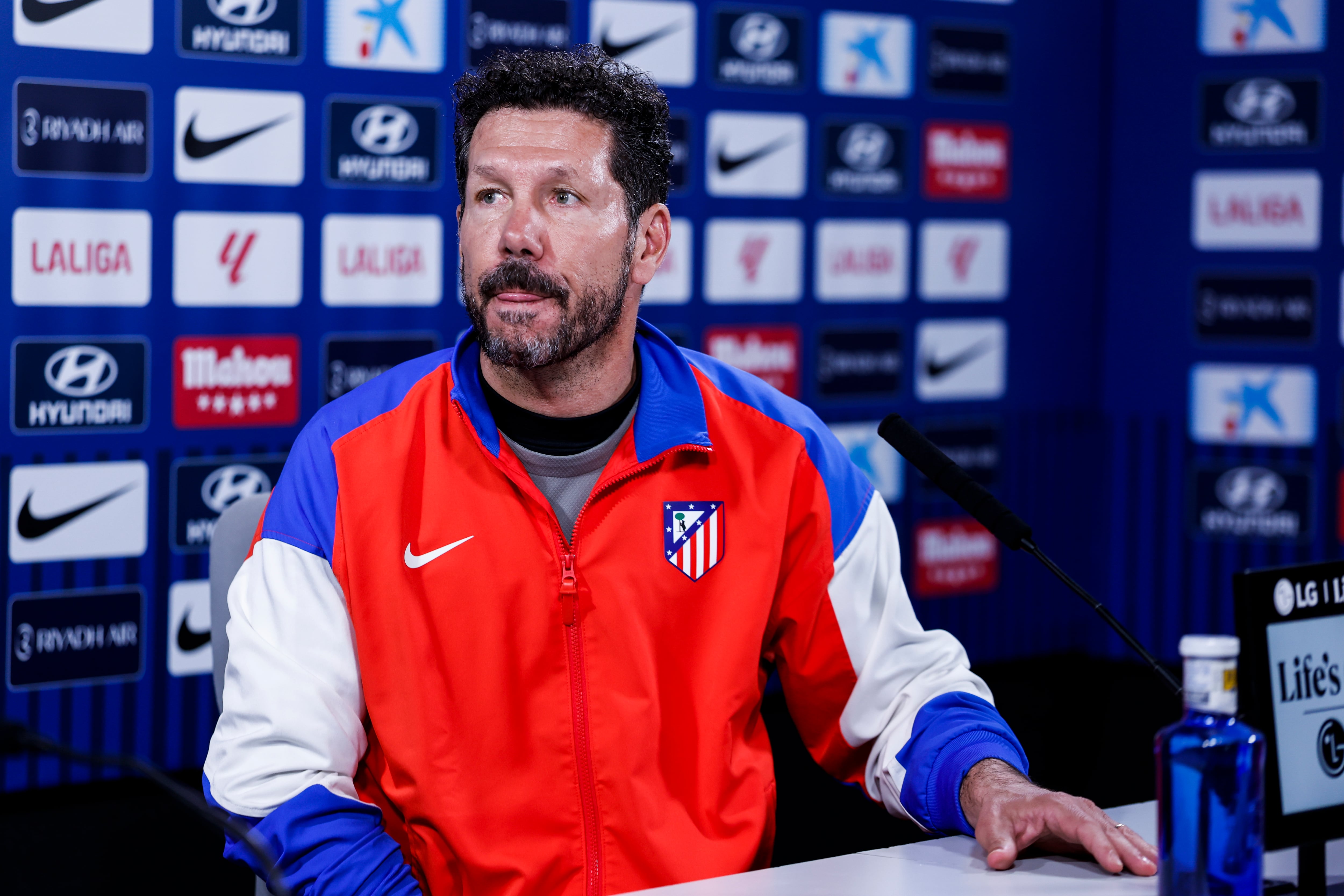 Simeone: Para la Liga nos faltan esos 9-10 puntos que perdimos fuera...