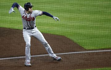 Freddie Freeman definió el electrónico al conectar un home run solitario en la séptima entrada. La anotación del estelar 1B es la última carrera de 2021.