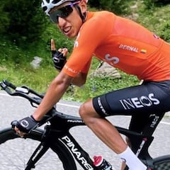 Bernal prepara en Andorra la crono de La Planche