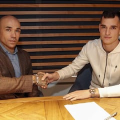 En plena tempestad, el Málaga anuncia el fichaje de Buenacasa