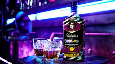 Ballantines y Borderlands se alían para lanzar la edición 2.0 de su bebida Moxxi’s Bar Edition