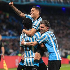 Racing le pone precio a Juan Fernando Quintero