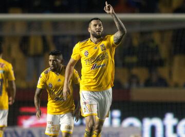 Gignac y su póker en imágenes