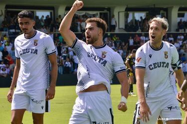 AD Ceuta: el ferry coge velocidad de crucero