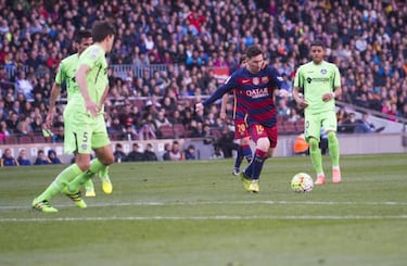 Ancelotti explains his theory on how to stop Leo Messi