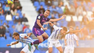 El veterano delantero del Cartagena fue el encargado de abrir el marcador para su equipo. No ha perdido el olfato goleador.