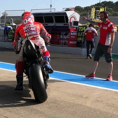 Dovizioso planta cara a Márquez en el arranque del Ángel Nieto
