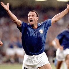 ‘Totó' Schillaci, máximo goleador de Italia 1990, hospitalizado en estado grave