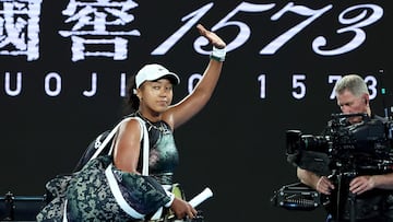 Japan's Naomi Osaka walks off the court after losing against France's Caroline Garcia during their women's singles match on day two of the Australian Open tennis tournament in Melbourne on January 15, 2024. (Photo by David GRAY / AFP) / -- IMAGE RESTRICTED TO EDITORIAL USE - STRICTLY NO COMMERCIAL USE --