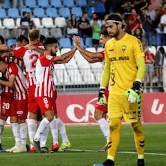 El Almería golea al Albacete en la fiesta de Alvaro Giménez
