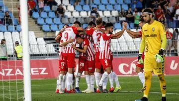 El Almería golea al Albacete en la fiesta de Alvaro Giménez