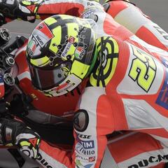 Doblete Ducati con Iannone y Dovizioso de entrada en Assen