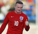 Rooney iguala a Charlton como máximo goleador de Inglaterra