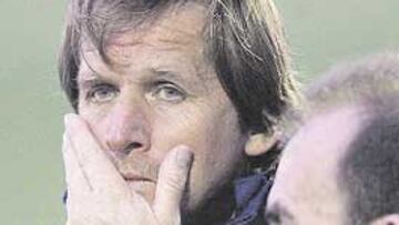 <b>El rival.</b> "Se equivocan una y otra vez y no aprenden. Lo que ha de aguantar allí la gente es tremendo".