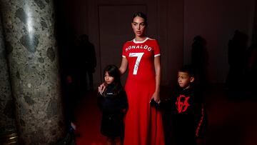 Georgina Rodriguez poses with Eva and Mateo Ronaldo after the Vetements Fall-Winter 2024/2025 Women's ready-to-wear collection show during Paris Fashion Week in Paris, France, March 1, 2024. REUTERS/Gonzalo Fuentes