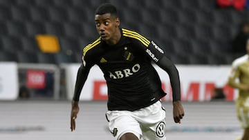 Alexander Isak: "Me gusta Messi, por supuesto"