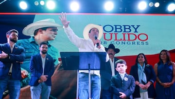 Foto de archivo de Bobby Pulido durante su campaña.