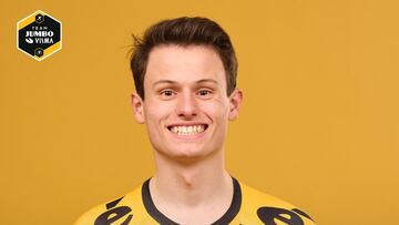 Cartel con el que el equipo Jumbo-Visma ha anunciado el salto a profesionales de Menno Huising en la temporada 2025.