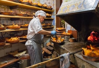 Ni de Dabiz Muñoz ni de Chicote: el restaurante más antiguo del mundo está en Madrid y cumple 300 años en pleno centro de la capital