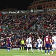 El Levante vuelve a naufragar ante un Eldense que atisba la orilla