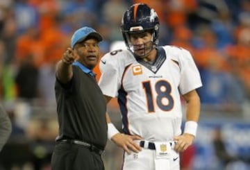 El partido significó el reencuentro del mayor de los Manning con el que fue su entrenador de quarterbacks (2002-2008) y head coach (desde 2009) en los Colts hasta la funesta temporada 2011, que el QB se perdió entera por lesión y que acabaría significando su salida del equipo de Indianapolis y su llegada a Denver.