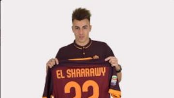 El Shaarawy posa con su nueva camiseta.