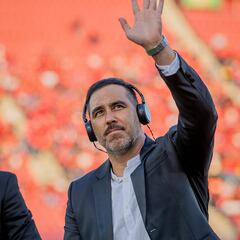 Claudio Bravo se confiesa ante su primer ídolo: “Me aconsejaste muchas veces... Tenemos una foto”