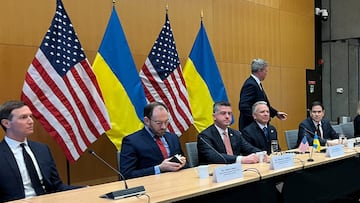 U.S. President Donald Trump's son-in-law Jared Kushner, U.S. Special Envoy Steve Witkoff, U.S. Secretary of State Marco Rubio, U.S. Army Secretary Daniel Driscoll sit before closed-door talks with Head of the Office of the President of Ukraine Andriy Yermak (not pictured) on ending Russia's war in Ukraine, at the U.S. Mission in Geneva, Switzerland, November 23, 2025. REUTERS/Emma Farge
