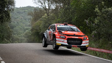 Diego Ruiloba, con el Citroën en el Rally Sierra Morena.