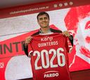 Gustavo Quinteros es presentado en su nuevo club: “A lo más alto”