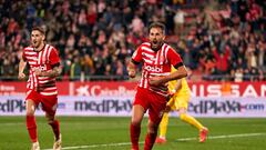 GIRONA, SPAIN - DECEMBER 29: Cristhian Stuani of Girona FC celebrates after scoring his team's third goal that was later disallowed by VAR during the LaLiga Santander match between Girona FC and Rayo Vallecano at Montilivi Stadium on December 29, 2022 in Girona, Spain. (Photo by Pedro Salado/Quality Sport Images/Getty Images)