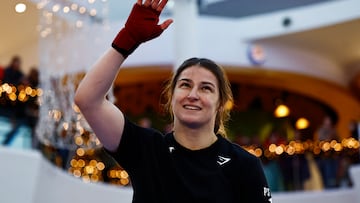 La irlandesa Katie Taylor en el entreno público previo al combate.