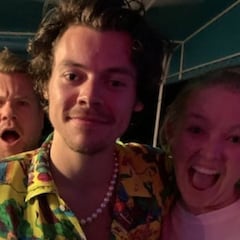 ¡Harry Styles y James Corden dejan propina de USD 2.000!