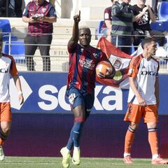 Soko, delantero del Huesca, muy cerca del Almería