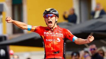 La emotiva llegada de Santiago Buitrago en el Giro de Italia