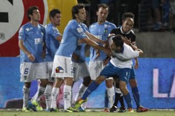 2013. Después de un torneo cerrado, el Clausura se define en una final entre O'Higgins y Universidad Católica. El cuadro celeste se impone por la cuenta mínima con un gol de Pedro Pablo Hernández.