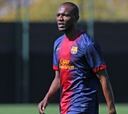 La plantilla del Barça felicitó a Abidal en el entrenamiento