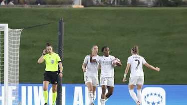 25/03/26 PARTIDO FUTBOL FEMENINO CUARTOS IDA
WOMENS CHAMPIONS LEAGUE
REAL MADRID - BARCELONA
PRIMER GOL LINDA CAICEDO 1-2 ALGRIA ATHENEA DEL CASTILLO