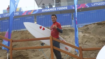 Lucca Mesinas y Daniella Rosas clasifican a la final del Open de Surf