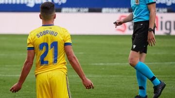 Ruben Sobrino of Cadiz CF gestures during the spanish league, LaLiga, football match played between CA Osasuna v Cadiz CF at El Sadar Stadium on May 11, 2021 in Pamplona, Navarra, Spain.
 AFP7 
 11/05/2021 ONLY FOR USE IN SPAIN