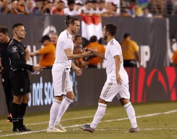 Bale entró sustituyendo a Hazard.