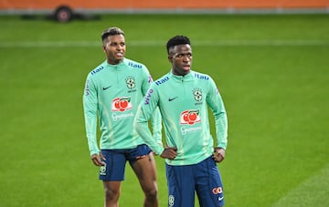 Vinicius y Rodrygo, durante el Mundial de Qatar con Brasil.