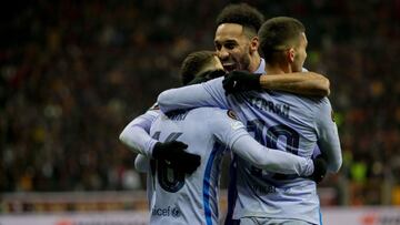 ?Qu¨¦ resultado necesita el Barcelona para clasificarse contra el Eintracht y qu¨¦ ocurre en caso de empate?