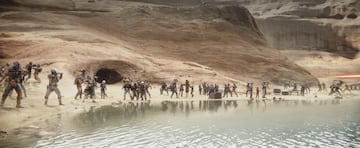 El credo sigue en su refugio temporal despu¨¦s de vivir el regreso triunfal de Din Djarin, que ha conseguido redimirse y volver a ser admitido como mandaloriano. Bo-Katan Kryze ha compartido la misma suerte, aunque ella ya confes¨® que no profesa el camino de la secta. Al principio del episodio, todos los mandalorianos entrenan juntos, tanto los adultos como los hu¨¦rfanos.