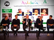 Del Bosque, con el resto de participantes.