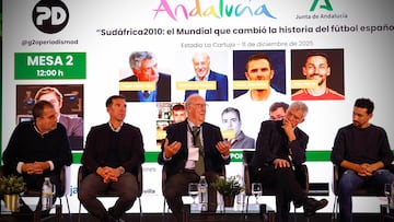 Del Bosque, con el resto de participantes.