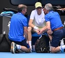 El entrenador de Sinner desvela la razón de sus temblores: “Estaba fatal, tuvo suerte”