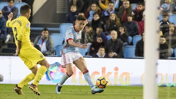 Emre Mor dispara a portería durante el partido entre el Celta y el Villarreal.