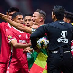 De locura el Toluca vs León; se encendieron los ánimos