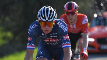 Van der Poel 'vuela' en los Alpes antes de la Strade Bianche